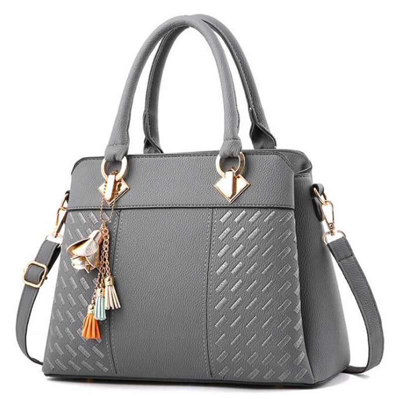 Bolsa-Bella-Tassel-Dolce-Diva