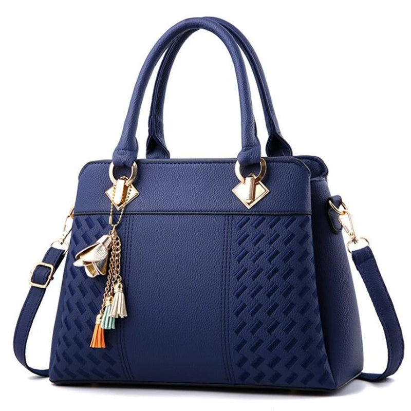 Bolsa-Bella-Tassel-Dolce-Diva