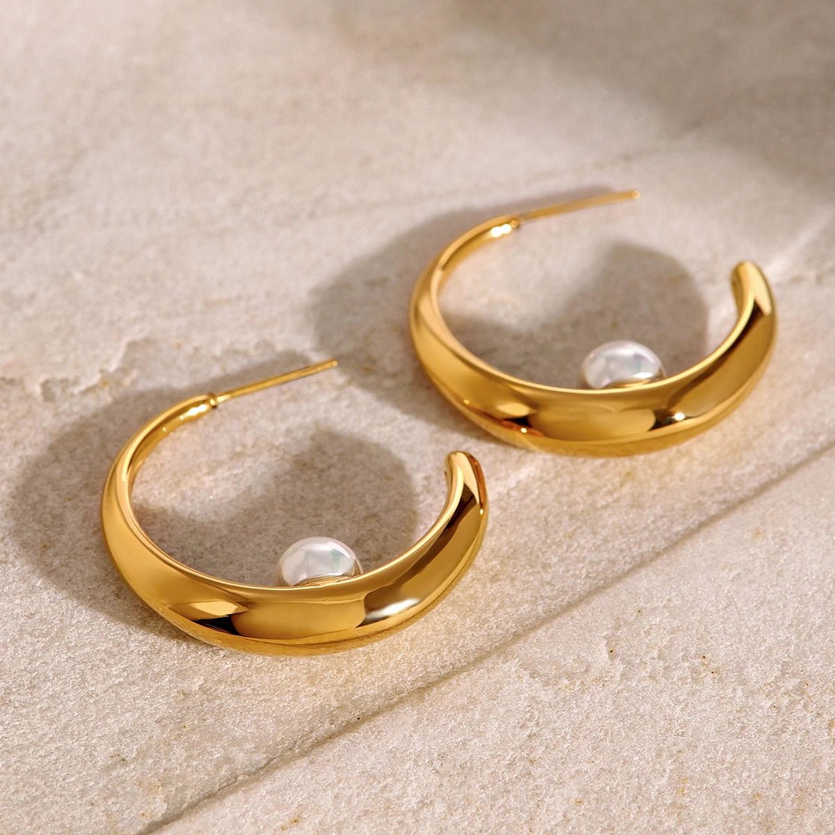 Brinco-Noir-Retângulo-Texturizado-Banhado-a-Ouro-18k-Dolce-Diva