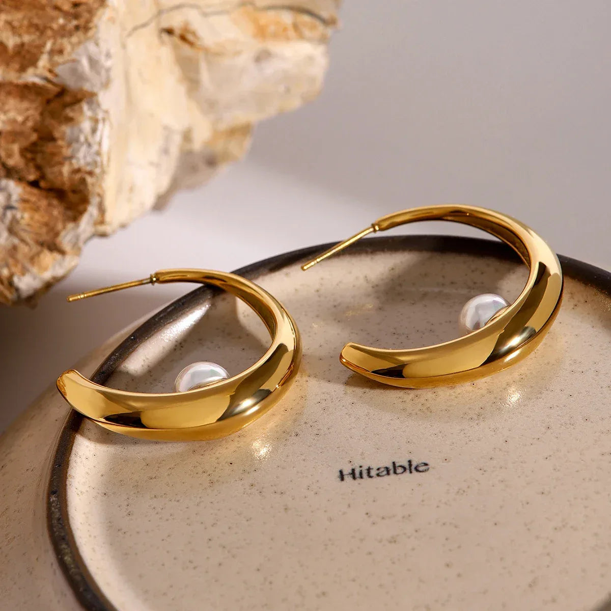 Brinco Noir Retângulo Texturizado Banhado a Ouro 18k – Dolce Diva - Dolce Diva