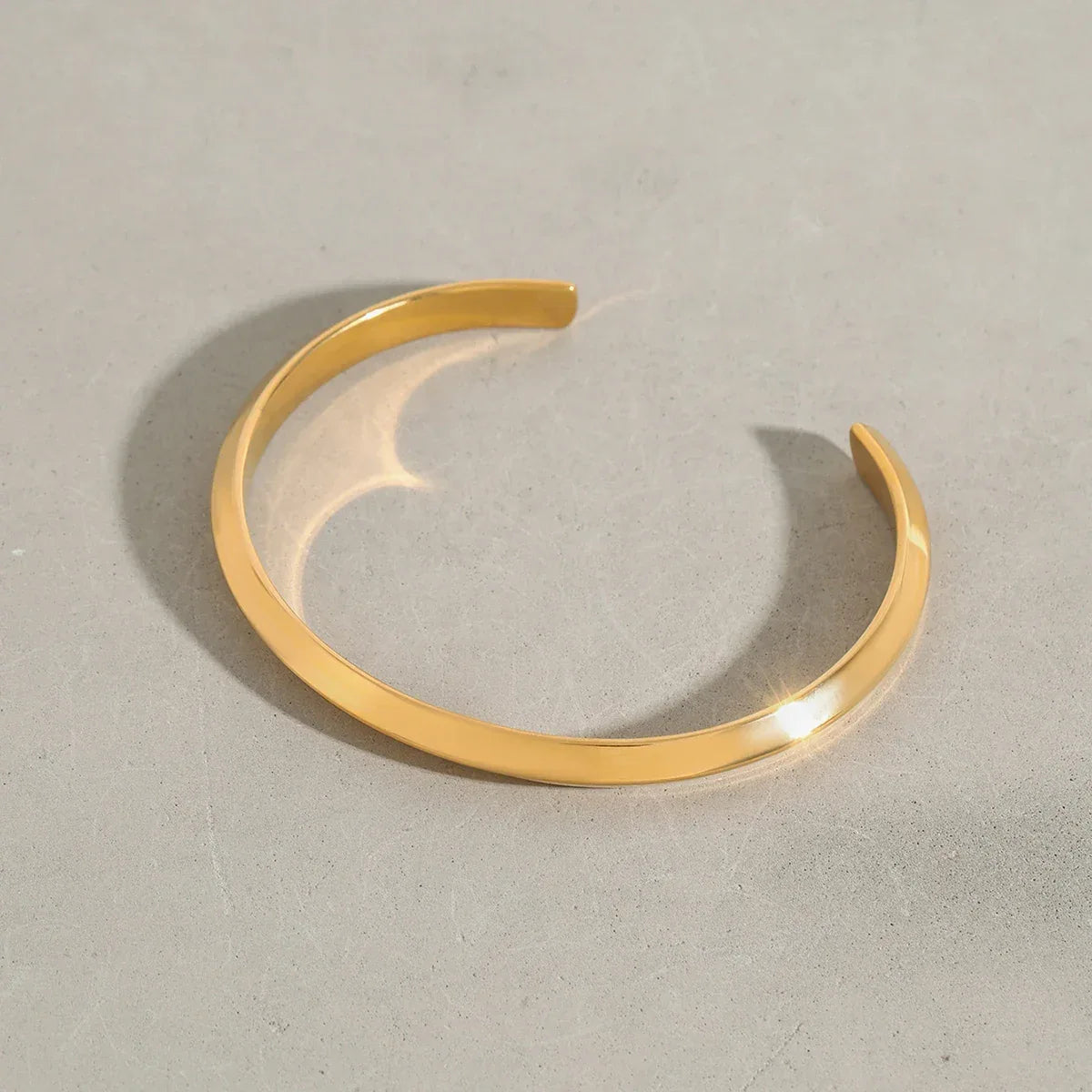 Pulseira Cuff Essenza Banhada a Ouro 18k – Dolce Diva - Dolce Diva