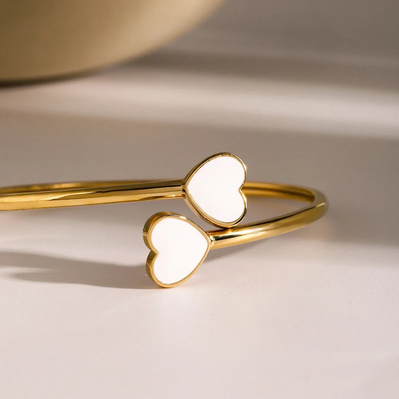 Pulseira Cuff Heartflow Banhada a Ouro 18k – Dolce Diva - Dolce Diva