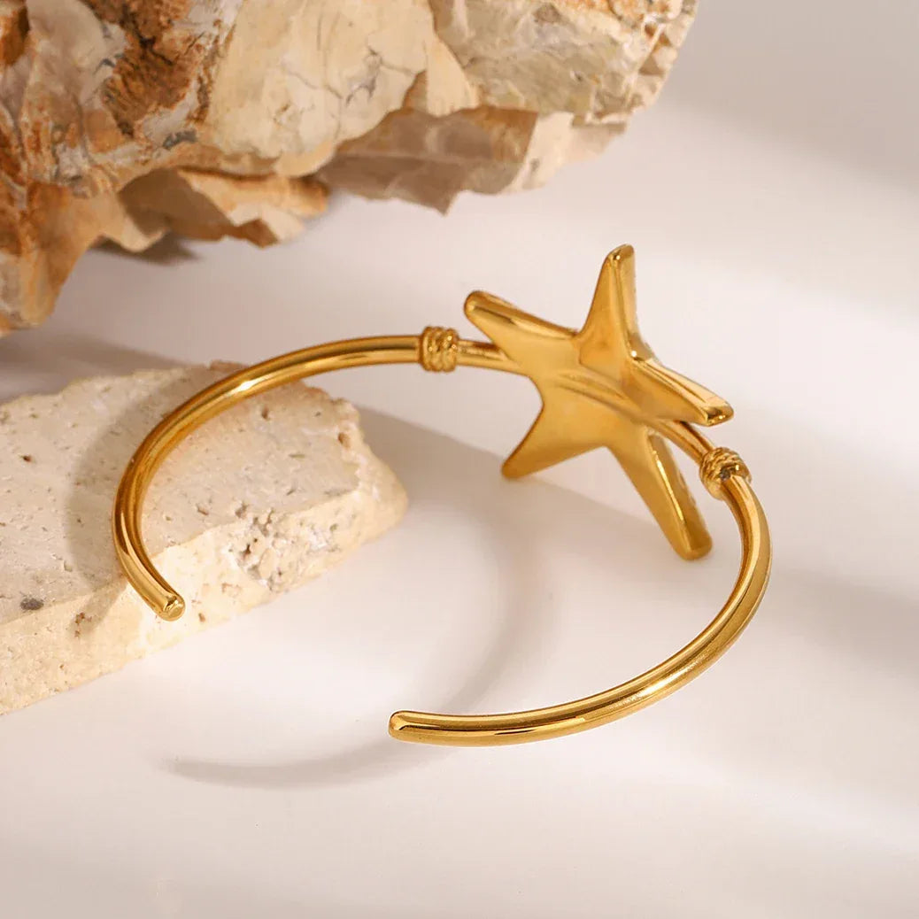 Pulseira Estrela-Dourada com Textura Martelada – Dolce Diva - Dolce Diva