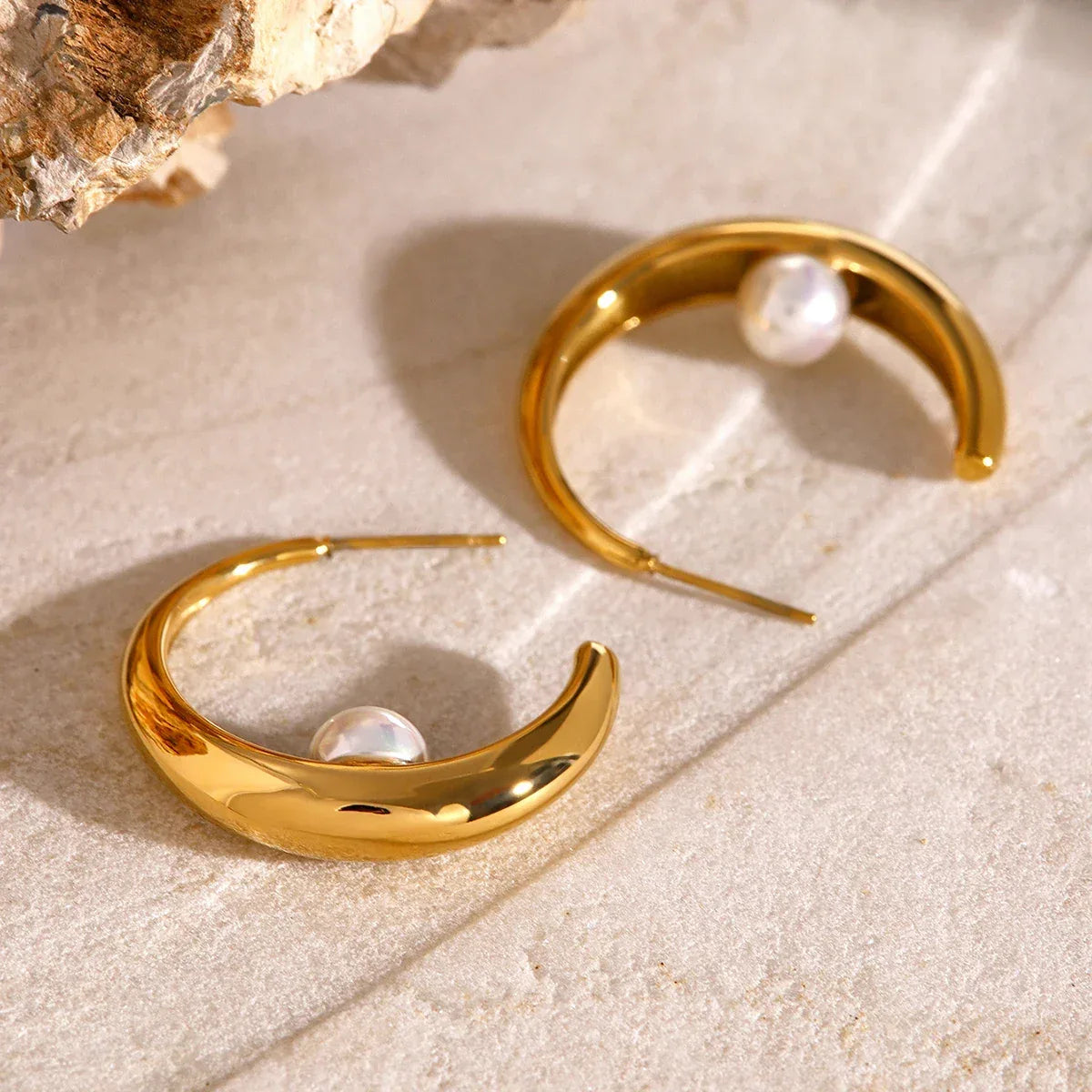 Brinco Noir Retângulo Texturizado Banhado a Ouro 18k – Dolce Diva - Dolce Diva