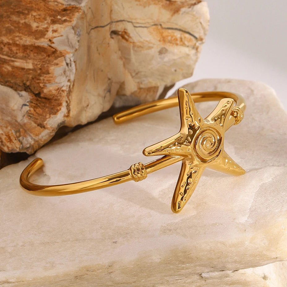 Pulseira Estrela-Dourada com Textura Martelada – Dolce Diva